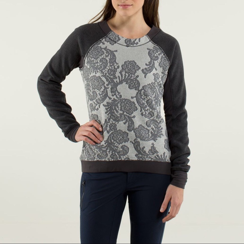 Lululemon Athletica Charcoal and Gray Patterned Sweatshirt